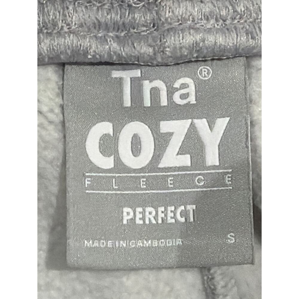 TNA Cozy Fleece Shorts Women Gray S HR Sweat Casual Lounge Streetwear Athleisure - Picture 3 of 5